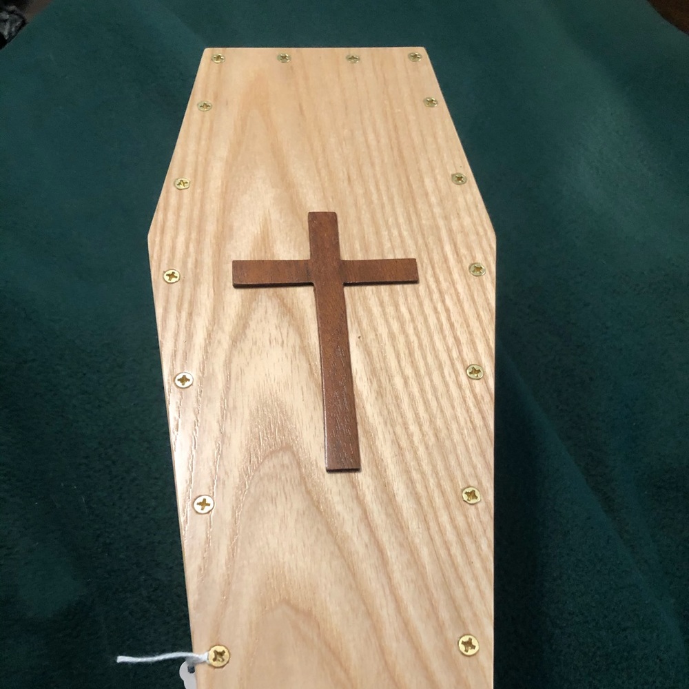Handcrafted Oak Crematory Urn. Smoke free home .Beautiful Memorial display .